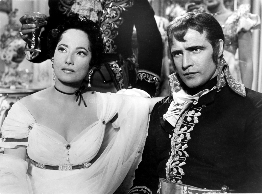 Marlon Brando 1954 010 WM.jpg
